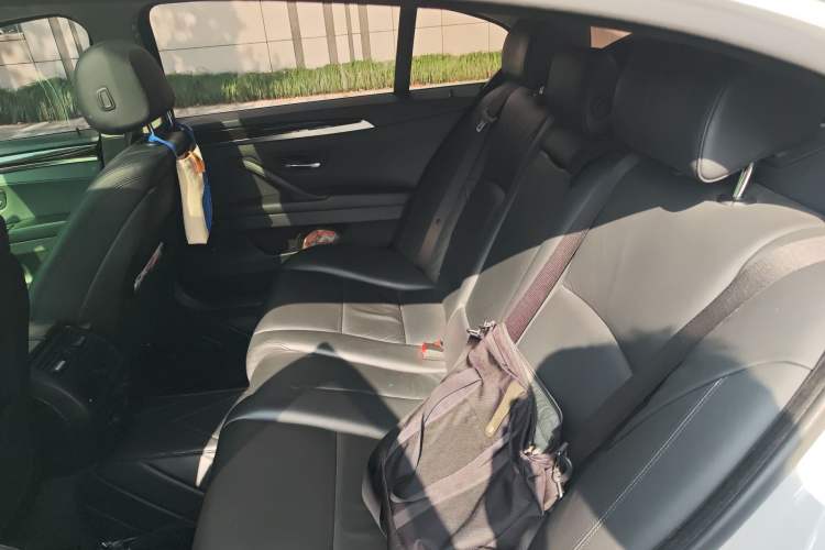 Used BMW 5 Series 2014 525Li Leading Model Left Rear Seat