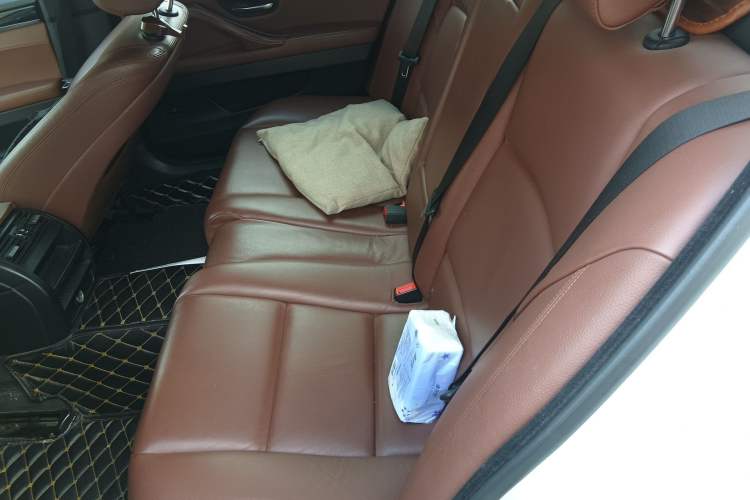 Used BMW 5 Series 2014 520Li Elegant Model Left Rear Seat