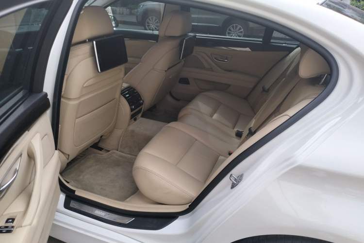 Used BMW 5 Series 2014 535Li Executive Model Style Design Package Left Rear Seat
