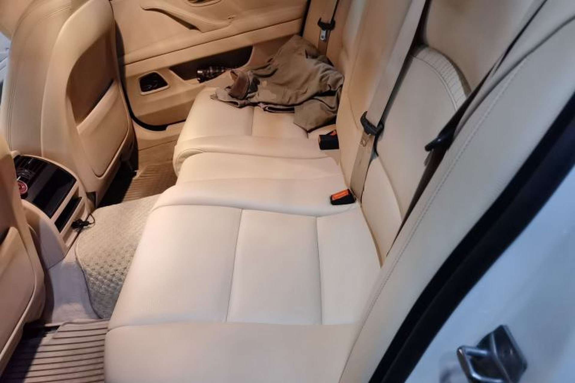 Used BMW 5 Series 2014 525Li Luxury Design Package Left Rear Seat