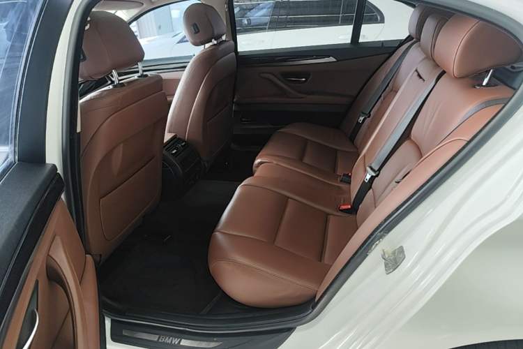 Used BMW 5 Series 2014 525Li Leading Model Left Rear Seat