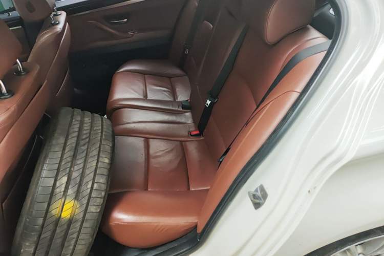 Used BMW 5 Series 2014 525Li Leading Model Left Rear Seat