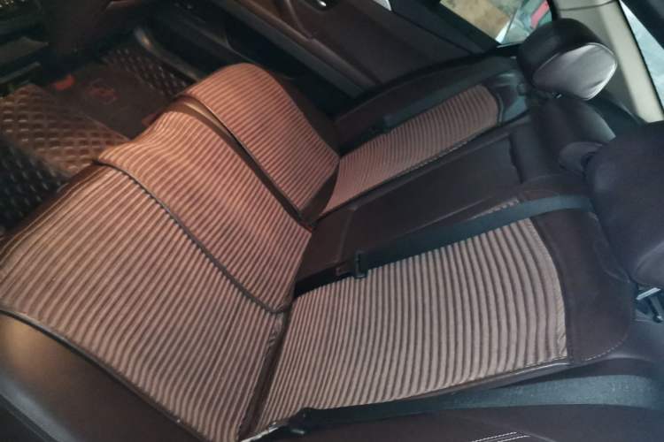 Used BMW 5 Series 2014 525Li Leading Model Left Rear Seat