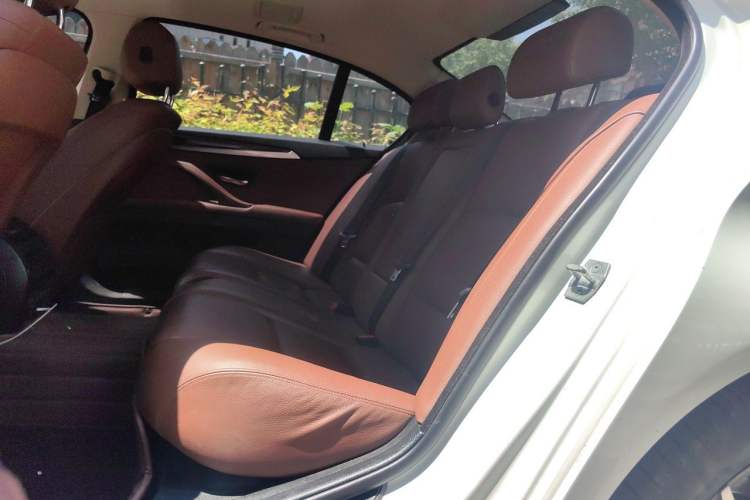 Used BMW 5 Series 2014 520Li Elegant Model Left Rear Seat