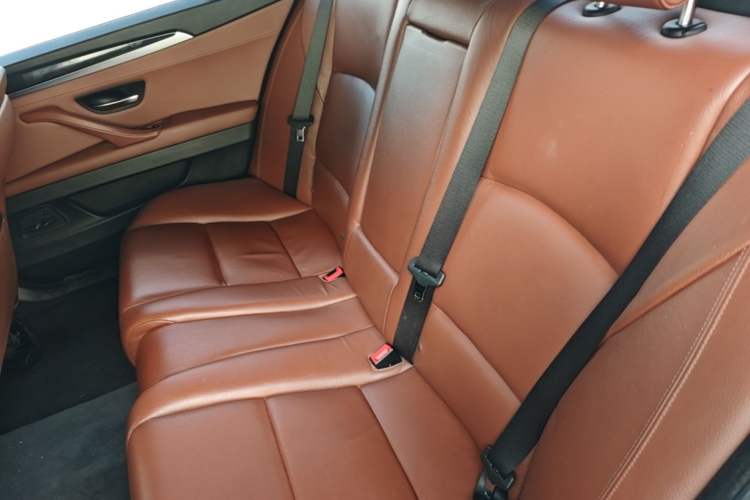Used BMW 5 Series 2014 520Li Elegant Model Left Rear Seat
