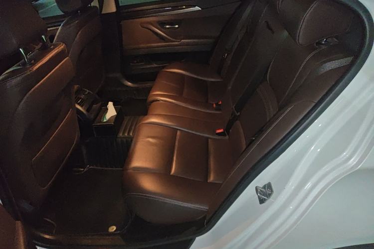 Used BMW 5 Series 2014 525Li Luxury Design Package Left Rear Seat