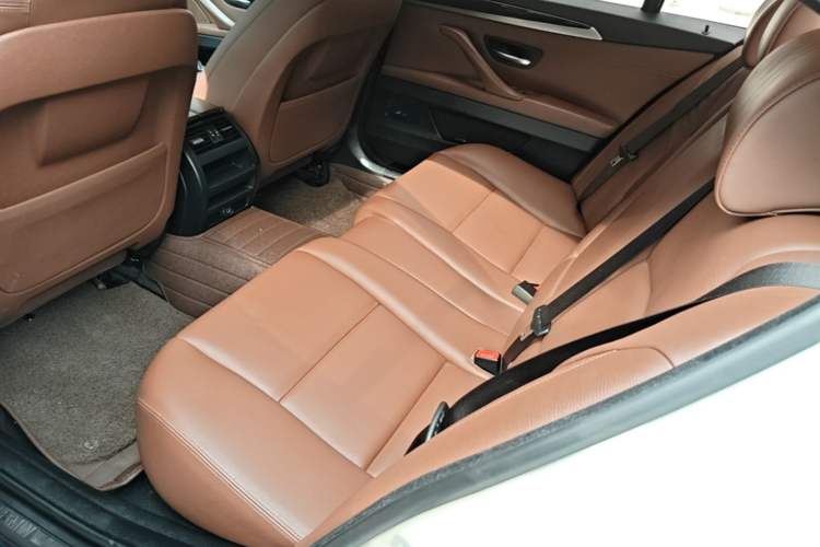 Used BMW 5 Series 2014 525Li Leading Model Left Rear Seat