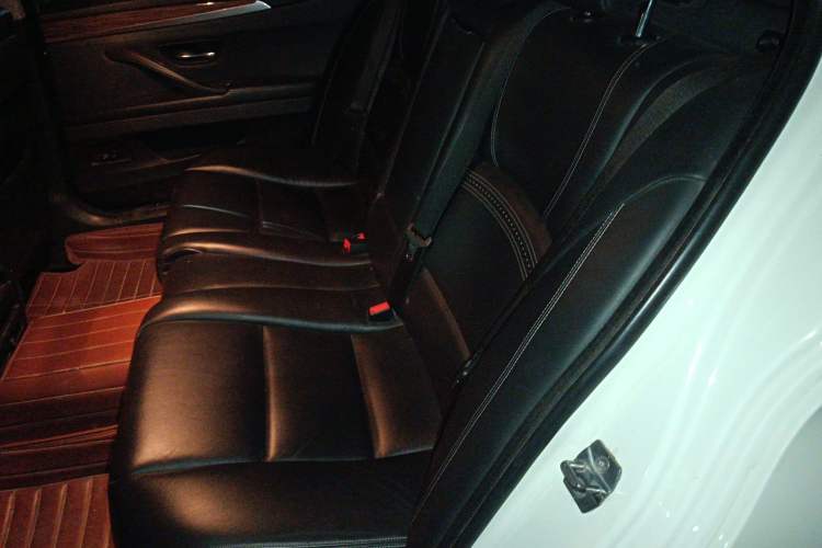 Used BMW 5 Series 2014 525Li Fashion Design Package Left Rear Seat
