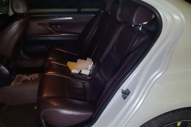 Used BMW 5 Series 2014 525Li Luxury Design Package Left Rear Seat