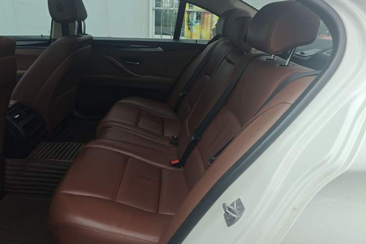 Used BMW 5 Series 2014 520Li Elegant Model Left Rear Seat