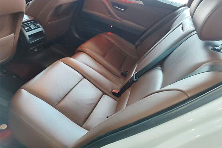 Used BMW 5 Series 2014 525Li Leading Model Left Rear Seat