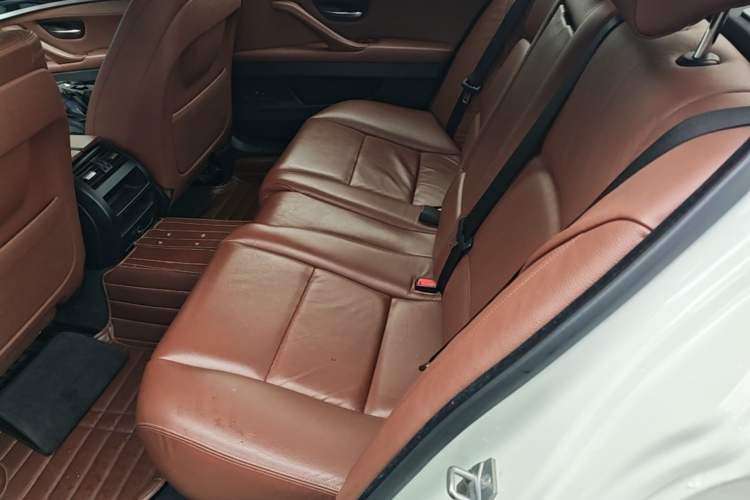Used BMW 5 Series 2014 520Li Elegant Model Left Rear Seat