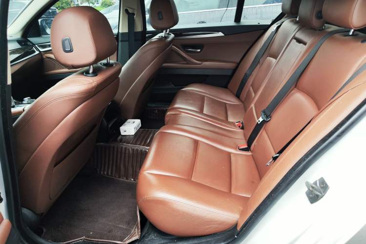 Used BMW 5 Series 2014 525Li Leading Model Left Rear Seat