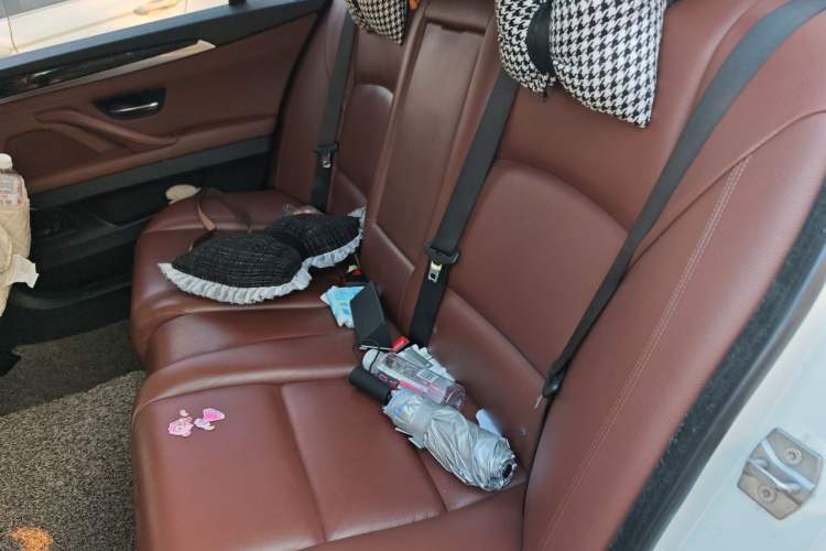 Used BMW 5 Series 2014 528Li xDrive Premium Edition Left Rear Seat