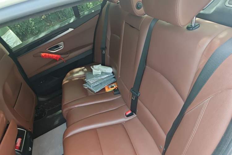 Used BMW 5 Series 2014 520Li Elegant Model Left Rear Seat
