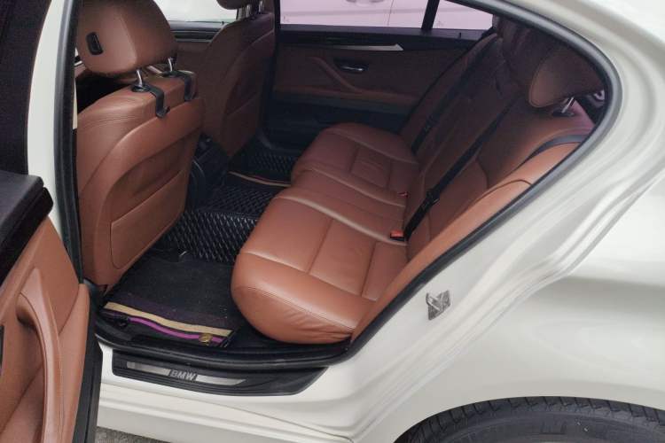 Used BMW 5 Series 2014 525Li Leading Model Left Rear Seat