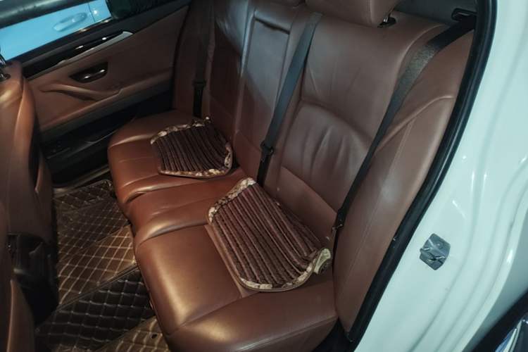 Used BMW 5 Series 2014 525Li Leading Model Left Rear Seat
