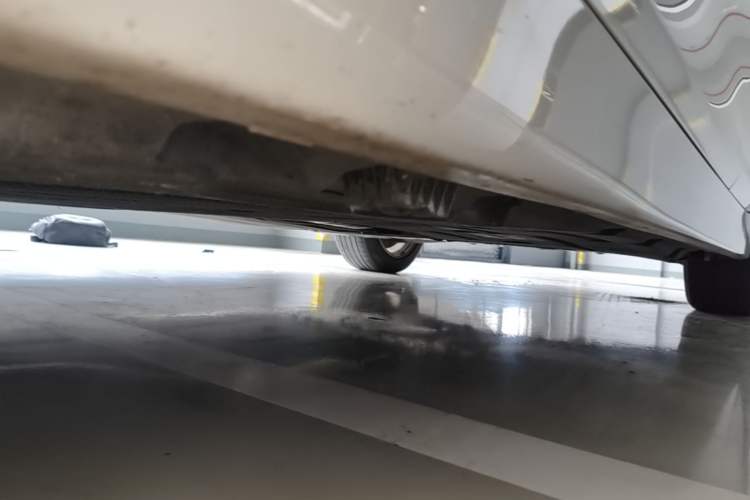 Used BMW 5 Series 2014 520Li Elegant Model Left Side Sill