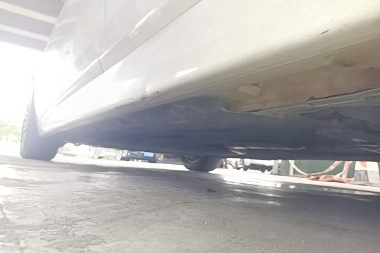 Used BMW 5 Series 2014 525Li Leading Model Left Side Sill