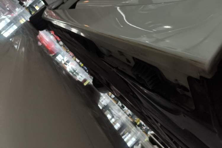 Used BMW 5 Series 2014 525Li Luxury Design Package Left Side Sill