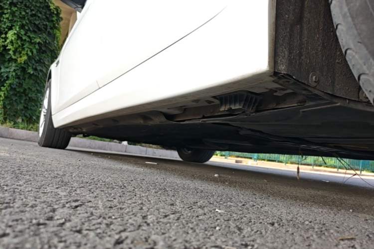 Used BMW 5 Series 2014 520Li Elegant Model Left Side Sill