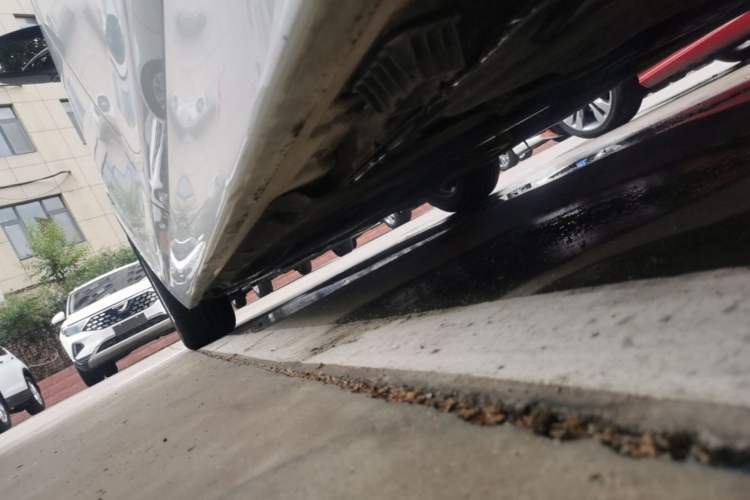 Used BMW 5 Series 2014 520Li Elegant Model Left Side Sill