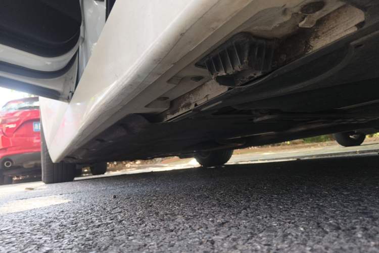 Used BMW 5 Series 2014 520Li Elegant Model Left Side Sill
