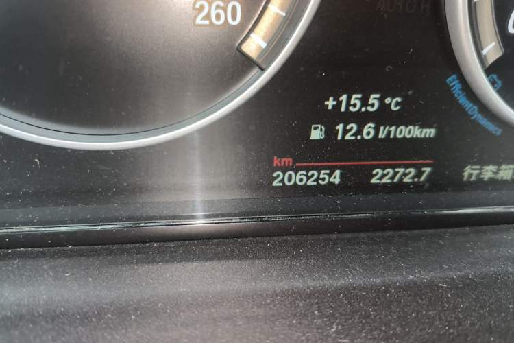 Used BMW 5 Series 2014 525Li Luxury Design Package Odometer Close Up