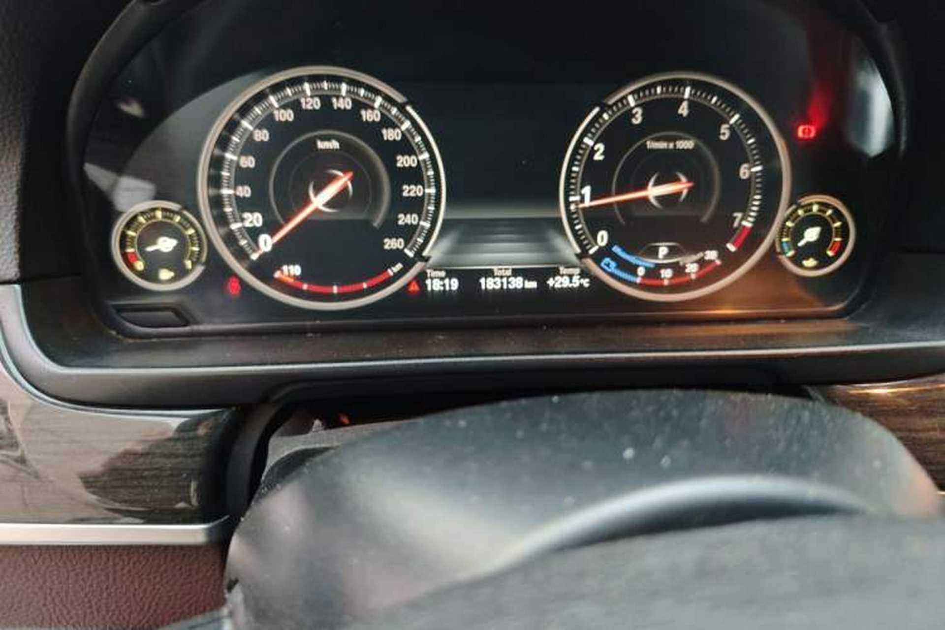 Used BMW 5 Series 2014 525Li Luxury Design Package Odometer Close Up