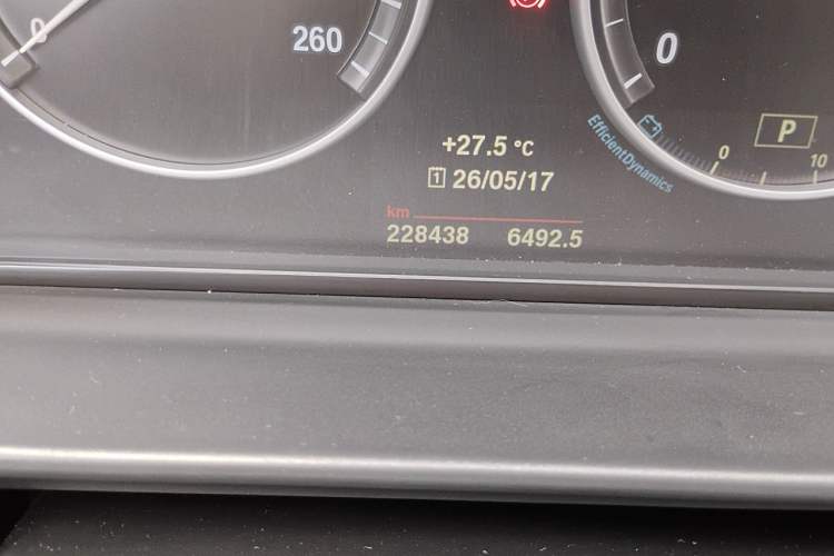 Used BMW 5 Series 2014 525Li Luxury Design Package Odometer Close Up