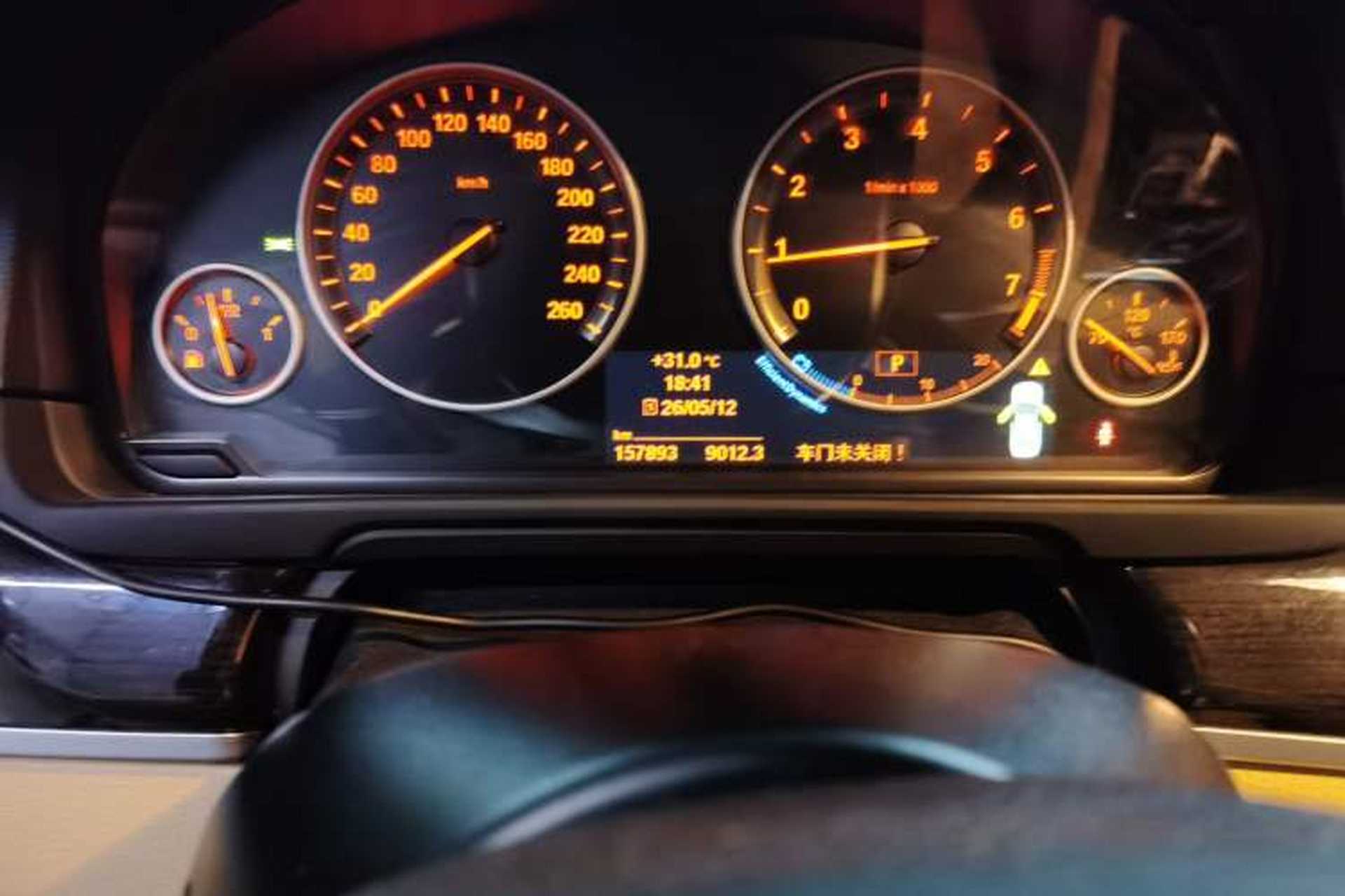 Used BMW 5 Series 2014 525Li Luxury Design Package Odometer Close Up