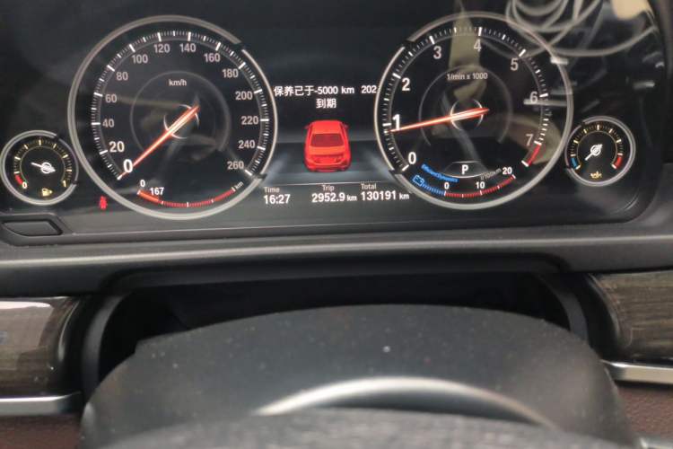 Used BMW 5 Series 2014 525Li Luxury Design Package Odometer Close Up