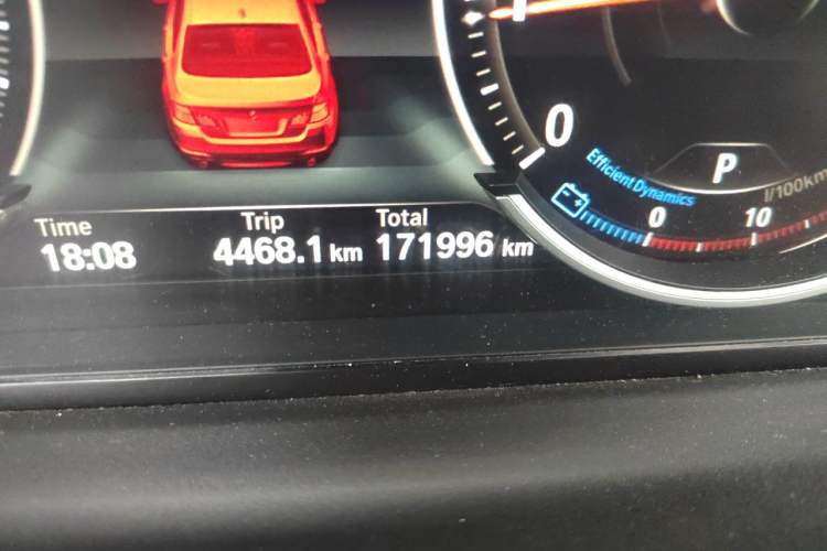 Used BMW 5 Series 2014 525Li Luxury Design Package Odometer Close Up