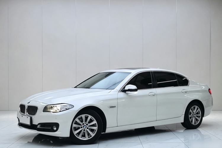 Used BMW 5 Series 2014 520Li Elegant Model Guazi used car, China used car export, Used car for sale, Used BMW cars, Cheapest cars for sale