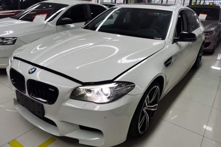 Used BMW 5 Series 2014 525Li Luxury Design Package Guazi used car, China used car export, Used car for sale, Used  cars, Cheapest cars for sale