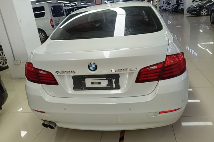 Used BMW 5 Series 2014 525Li Leading Model Rear