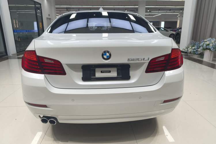 Used BMW 5 Series 2014 525Li Leading Model Rear
