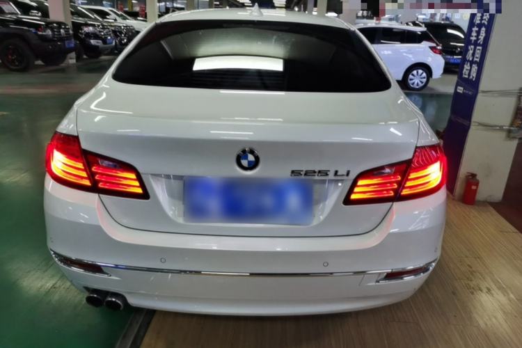 Used BMW 5 Series 2014 525Li Luxury Design Package Rear