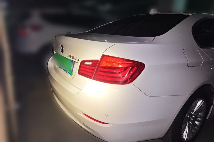 Used BMW 5 Series 2014 525Li Leading Model Rear