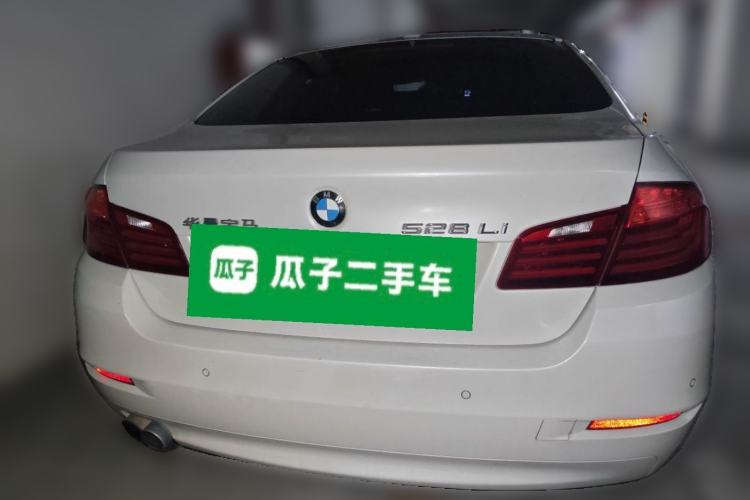Used BMW 5 Series 2014 528Li Leading Model Rear