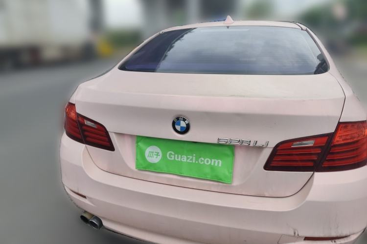 Used BMW 5 Series 2014 528Li Leading Model Rear