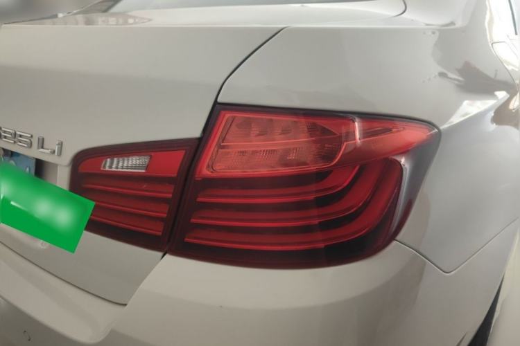 Used BMW 5 Series 2014 525Li Leading Model Rear
