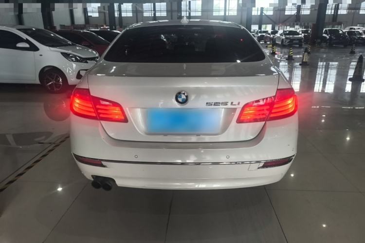 Used BMW 5 Series 2014 525Li Luxury Design Package Rear