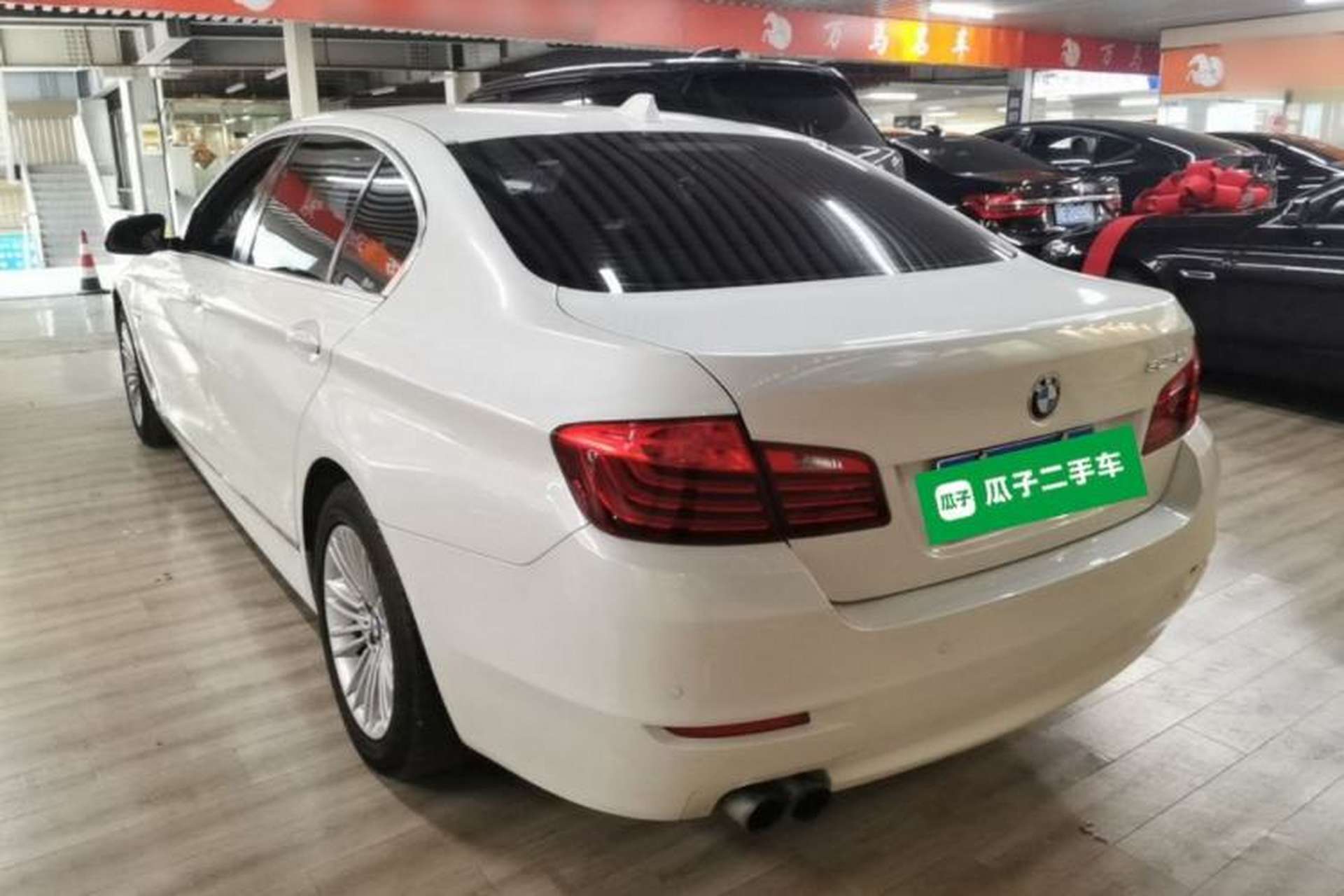 Used BMW 5 Series 2014 525Li Leading Model Rear Left 45 Deg