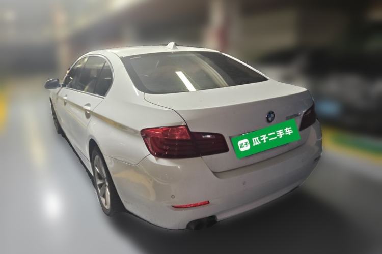 Used BMW 5 Series 2014 520Li Elegant Model Rear Left 45 Deg