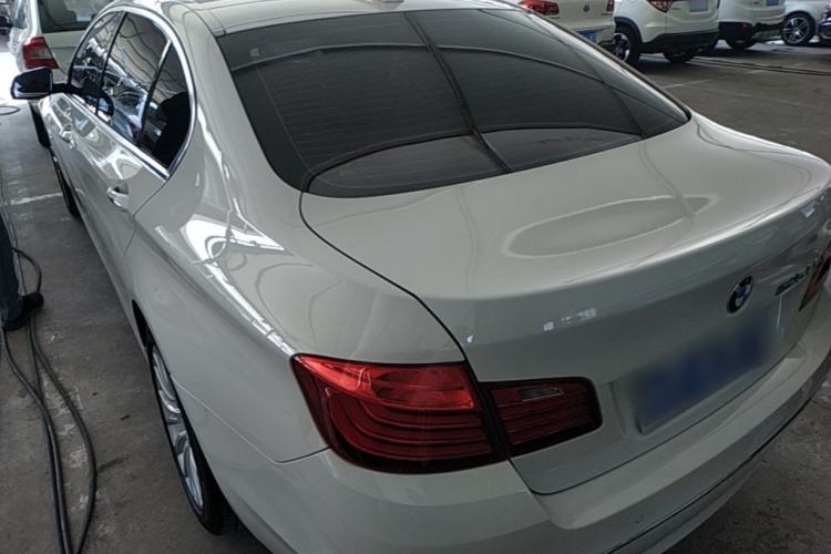Used BMW 5 Series 2014 525Li Luxury Design Package Rear Left 45 Deg