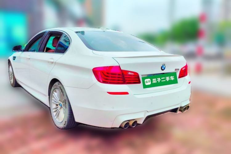 Used BMW 5 Series 2014 525Li Leading Model Rear Left 45 Deg