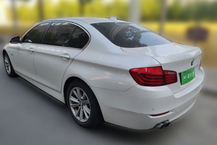 Used BMW 5 Series 2014 520Li Elegant Model Rear Left 45 Deg