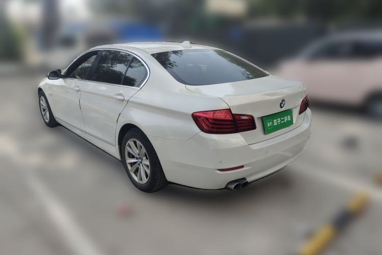 Used BMW 5 Series 2014 520Li Elegant Model Rear Left 45 Deg