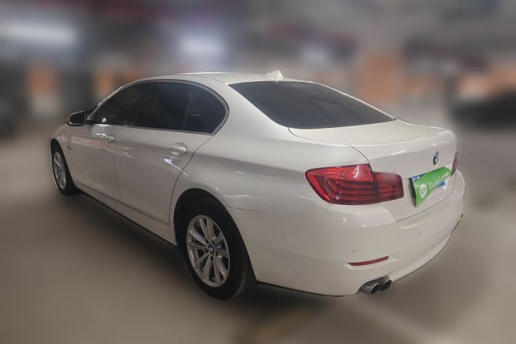 Used BMW 5 Series 2014 520Li Elegant Model Rear Left 45 Deg